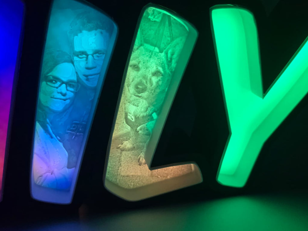 LED Schriftzug mit eigenen Bildern | Personalisiertes Geschenk